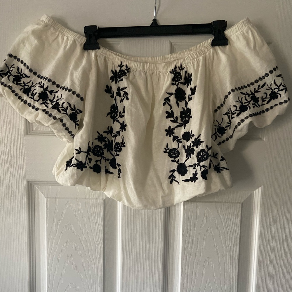 AE off the shoulder embroidered crop top